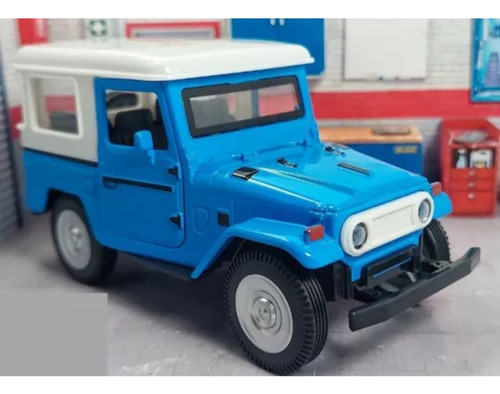 Carro A Escala 1/34 Toyota Fj40 Techo Blanco