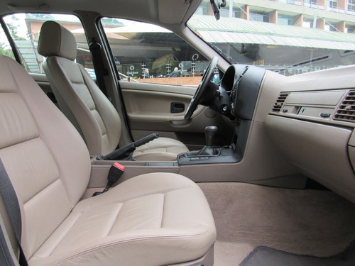 Bmw Serie 3 318i Sedan Mt Cc1800