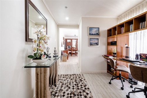 Casa En Venta De 3 Dorm Con Dpto Independiente. Las Condes