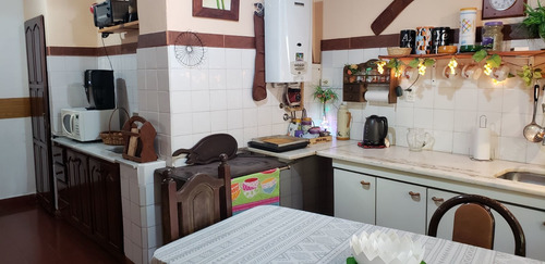 Imagen 7 de 21 de Venta Casa Quinta + Depto. + Casa Caseros Con Pileta Ubicado En Valle Hermoso