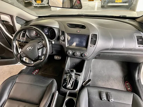 Kia CERATO PRO 1.6l Zenith At