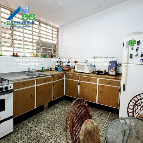 Imagen 4 de 14 de Se Vende Casa Con 1040 M2 De Terreno