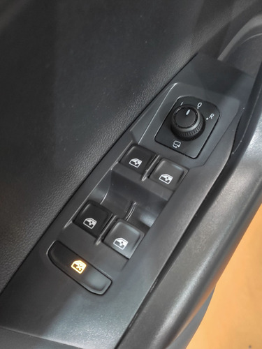 Imagem 10 de 19 de Volkswagen Nivus 1.0 200 Tsi Highline Autom.