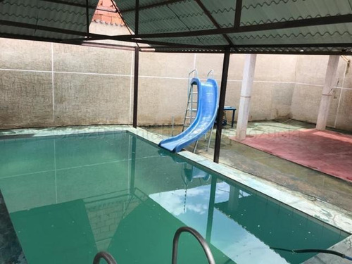 Imagen 1 de 12 de Casa Con Piscina En Venta Barata En Maracaibo