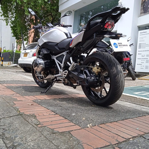 Bmw R 1250r Blanco Azul Metalizado 2804 Kms Placas Cali