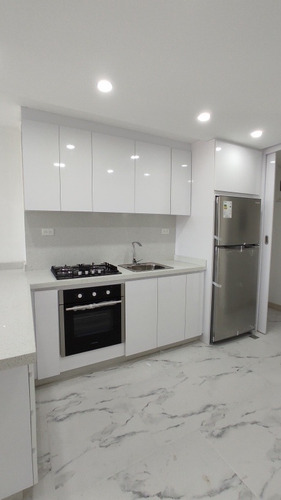 Imagen 10 de 12 de Apartamento A Estrenar 72m2 Urb Colinas De La Tahona 2/2/2