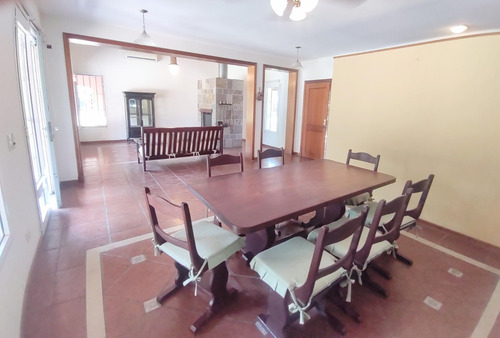 Casa De 4 Dormitorios En Barrio Privado San Joaquín, Exaltación De La Cruz