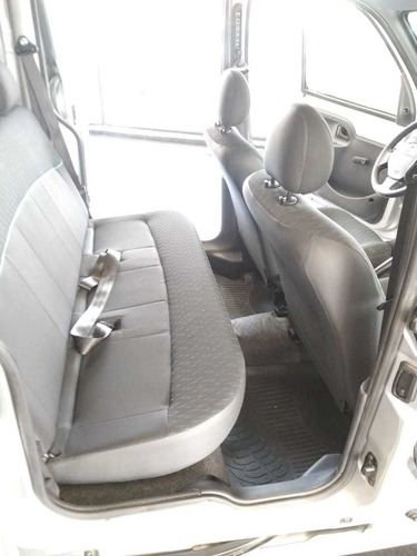 Imagen 13 de 15 de Renault Kangoo 2016 1.6 Furgon Ph3 Confort 5as Permuto Finan