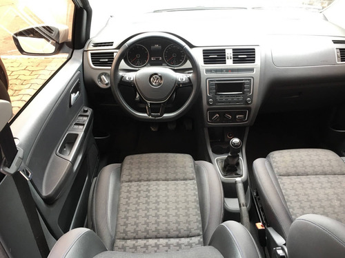 Volkswagen Fox 1.6 Msi Comfortline 8v Flex 4p Manual