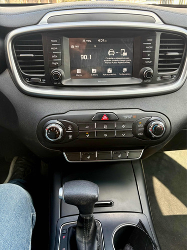 Kia Sorento 2.4 Lx At