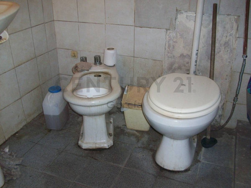 Imagen 16 de 23 de Venta Casa Multifamiliar 5 Ambientes Garage Y Local Comercial Esquina