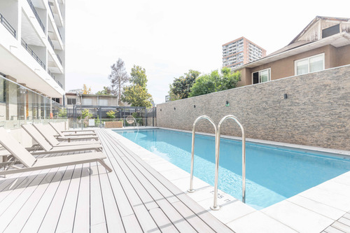 Edificio Av. Irarrázaval (1 Est. 1 Bod.) Vista Oriente Pis