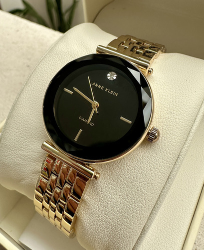 Reloj Mujer Anne Klein Cristal Mineral 30 Mm Ak/3976bkgb Correa Dorado Bisel Negro Fondo Negro