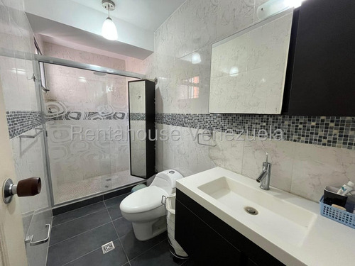 Julio Latouche 25-17840 Apartamento En Venta Prebo Valencia, Amplio, Cómodo E Iluminado, Re-modelado, Semi Amoblado, Cerca C. C. Shopping Center, Planta Electrica.