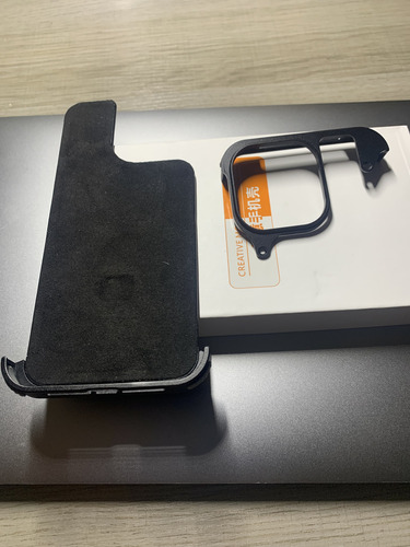 Funda A Prueba De Golpes iPhone 15 Pro Max Negra Magsafe