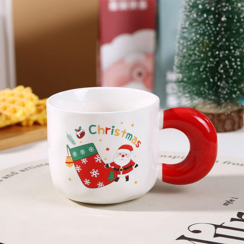 Juego De Tazas Navideñas Con Tapa Y Calcetines Rojos