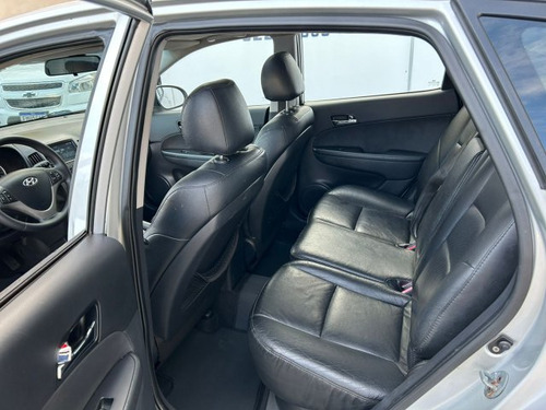 Hyundai I30 i30 2.0 MPI 16V GASOLINA 4P AUTOMÁTICO