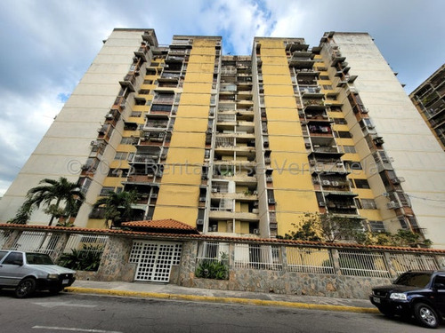 Apartamento En Venta En La Urbanizacion San Jacinto Maracay 24-12499  Meglisf