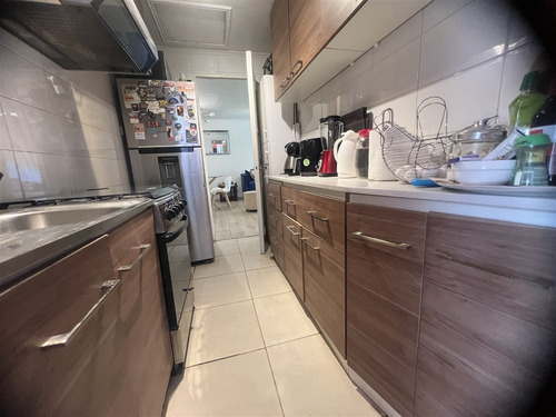 Casa En Venta De 3 Dorm. En La Florida