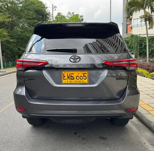 Toyota Fortuner 2.4