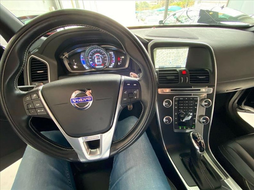 Imagem 4 de 12 de Volvo Xc60 2.0 T6 R Design Turbo