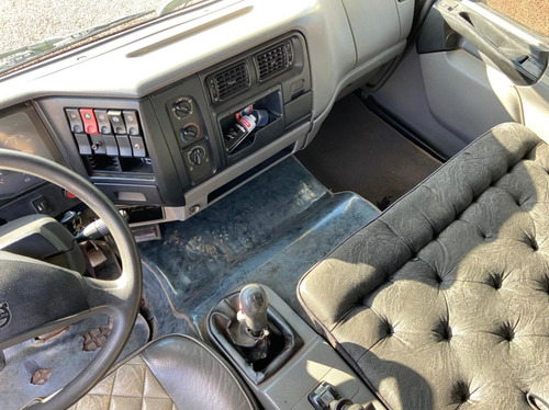 Imagem 6 de 8 de Volvo/vm 260 6x2r