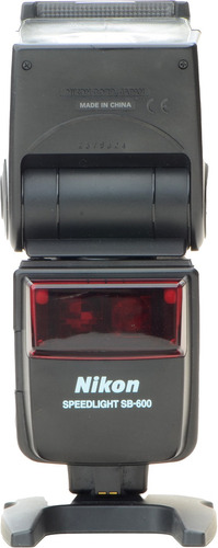 Flash Nikon Sb600 + 4 Bat Recarreg + Carreg Tudo Novinho !
