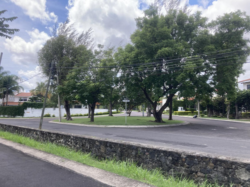 Terreno En Venta En Fraccionamiento Lomas De Cocoyoc