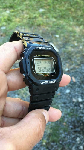 Relógio Casio G-shock Dw-5700
