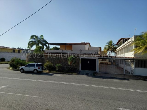 % Casa En Venta En El Este De Barquisimeto, Zona Los Cardones, Mehilyn Pérez %