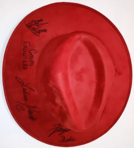 Sombrero Autografiado Grupo Frontera (Usado)