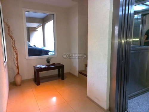 Imagen 15 de 16 de Ph En Venta En San Isidro