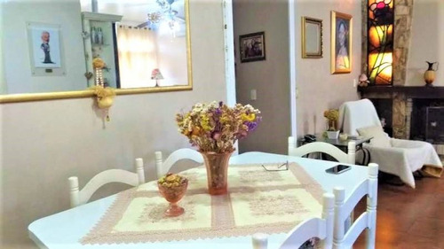 Casa Em Camaquã Com 3 Dormitórios - Lu266235