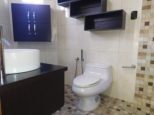 Imagen 13 de 17 de Casa En Alquiler, C.r Laguna Blanca