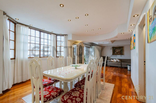Venta Departamento 4 Ambientes Con Dependencia En Flores Sobre Avenida Avellaneda
