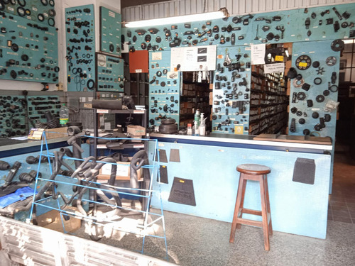 Imagen 3 de 16 de Local Comercial En Centro 175 M2(montevideo)