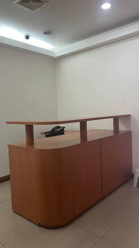 Alquiler De Amplia Oficina En Los Palos Grandes