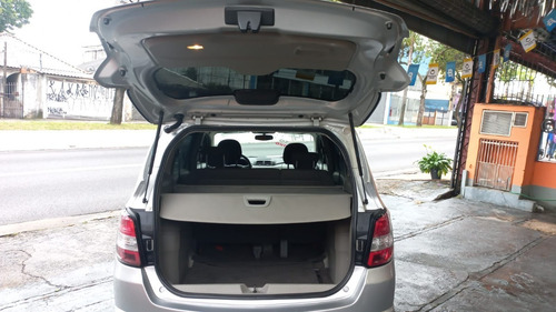 Imagem 15 de 16 de Chevrolet Spin Lt 1.8 Automática
