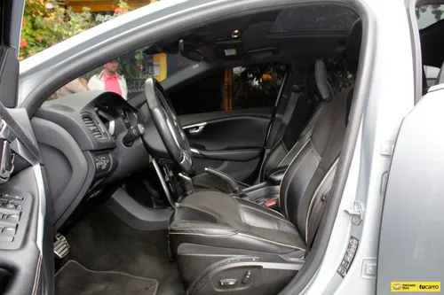 Volvo V40 2.0 T4 R-Desing Turbo