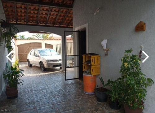 Imagem 1 de 12 de Casa Para Venda Em Itanhaém, Jardim Das Palmeiras, 3 Dormitórios, 1 Suíte, 2 Banheiros, 2 Vagas - It943_2-1241099