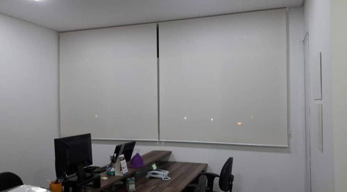 Cortina Rolo Blackout De Medida L 2,00x0,70 Blecaute 0% Luz Cor Bege