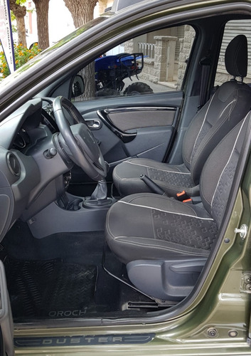Imagen 11 de 15 de Oroch Outsider Plus 2.0l ´17 - 111.000km - Excelente Estado!