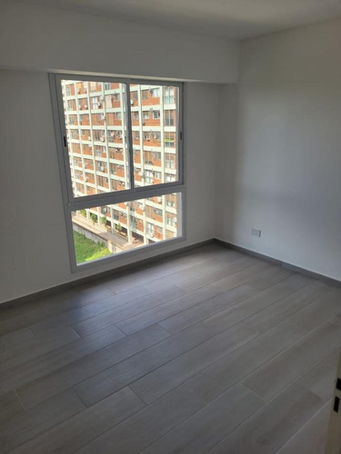 Imagen 19 de 29 de Departamento Tres Ambientes En Venta - Olivos
