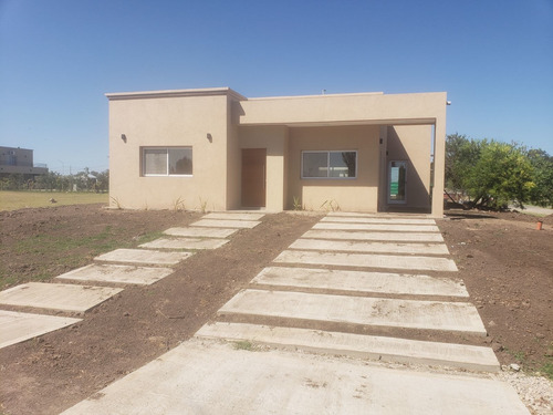 Imagen 13 de 13 de Casa En Venta De 3 Dormitorios C/ Cochera En Santo Domingo