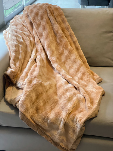 Manta Frazada Piel De Conejo 200x200 Cm - Alegra Aromas Marrón Claro Liso