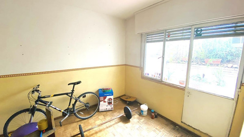 Imagen 9 de 17 de Venta De Apartamento Cuatro Dormitorios En Centro Garaje