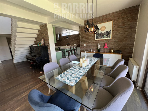Casa En Venta De 4 Dorm. En Colina