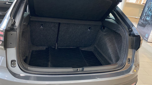 Imagen 4 de 15 de Volkswagen Taos Highline Entrega Ya !!! Año 2022 Cm