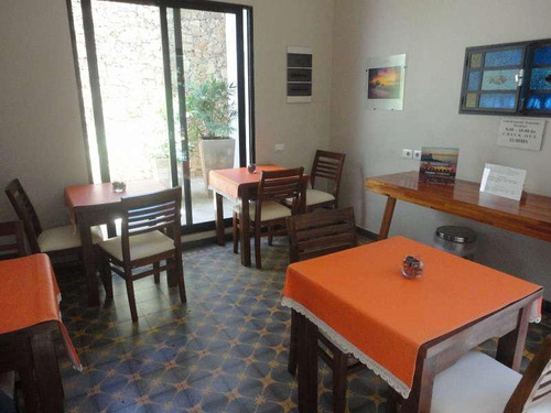 Imagen 10 de 24 de Hotel En Calle 18 De Julio- Colonia Del Sacramento