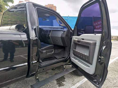 Imagen 6 de 9 de Ford F-250